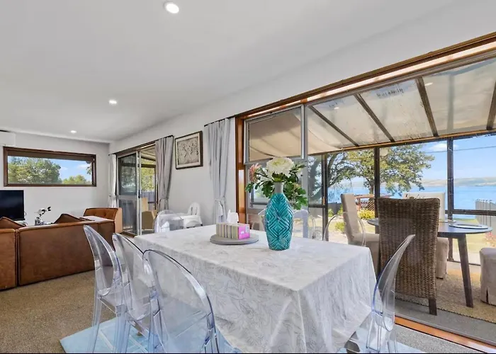 Fabulous Front House-private Access *